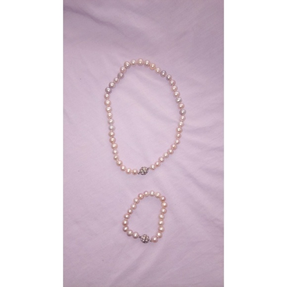 Pearl Necklace & Bracelet Set - Picture 1 of 3